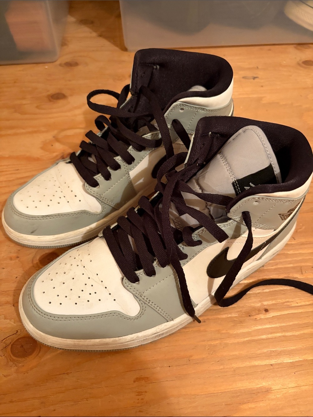 Nike High-Top Sneakers in White, Light Gray and Black
